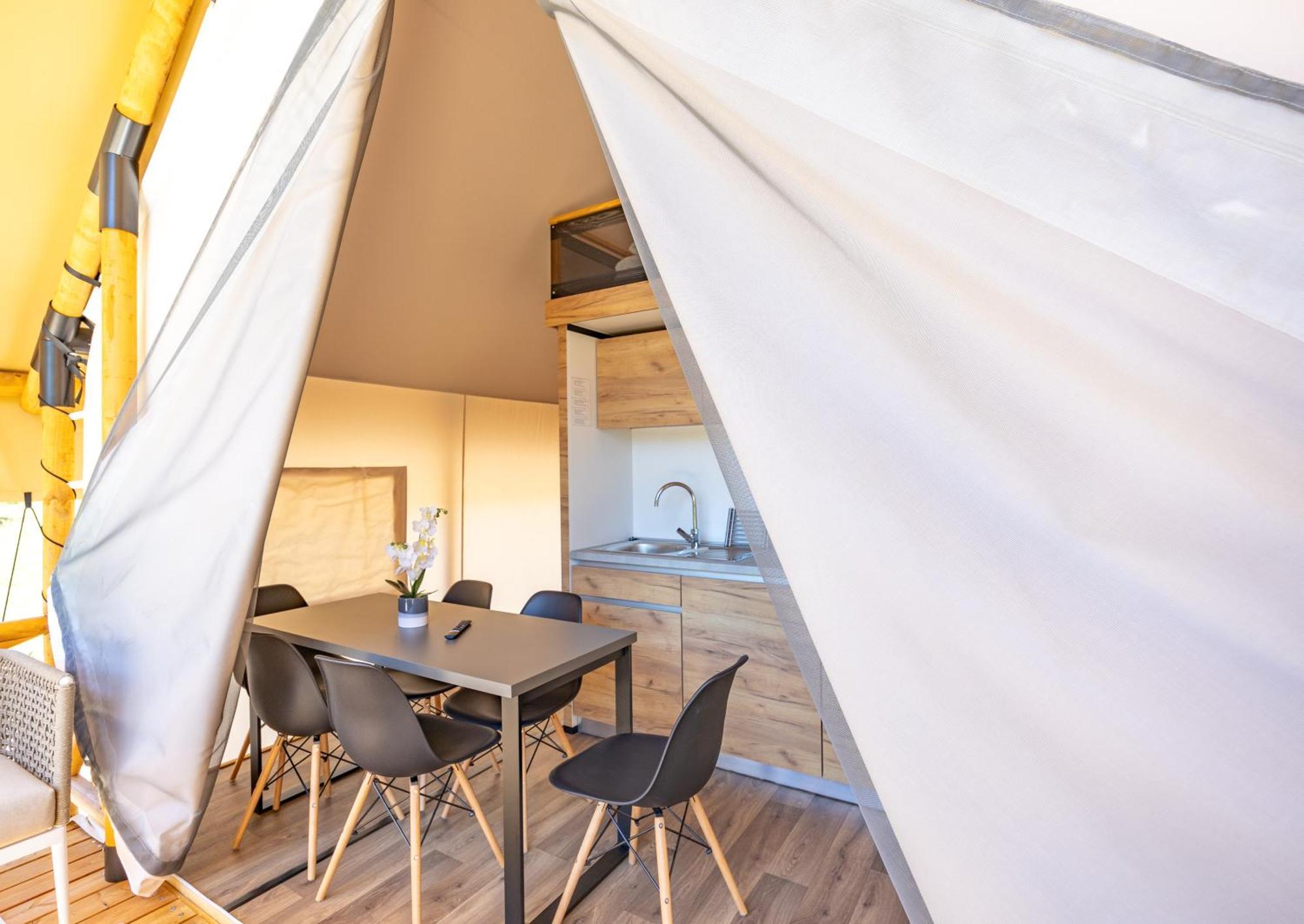 Camp Dole Zivogosce - Mobile Home And Glamping Tent Exterior foto
