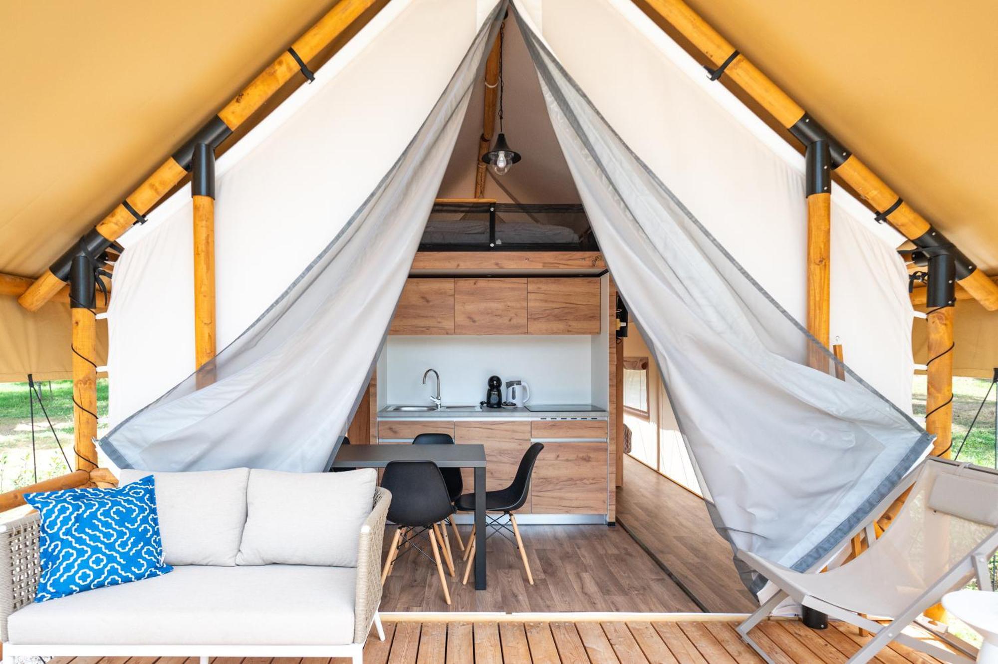 Camp Dole Zivogosce - Mobile Home And Glamping Tent Exterior foto